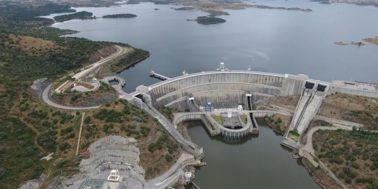 Chuva dos últimos dias coloca Barragem de Alqueva nos 80% da sua capacidade máxima de armazenamento