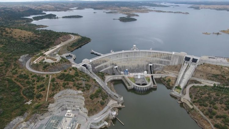Chuva dos últimos dias coloca Barragem de Alqueva nos 80% da sua capacidade máxima de armazenamento