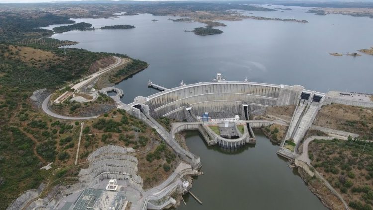 Chuva dos últimos dias coloca Barragem de Alqueva nos 80% da sua capacidade máxima de armazenamento