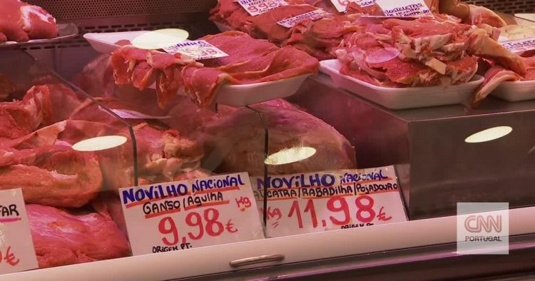 Inflação em Portugal: Preços dos alimentos subiram quase 5% com a guerra