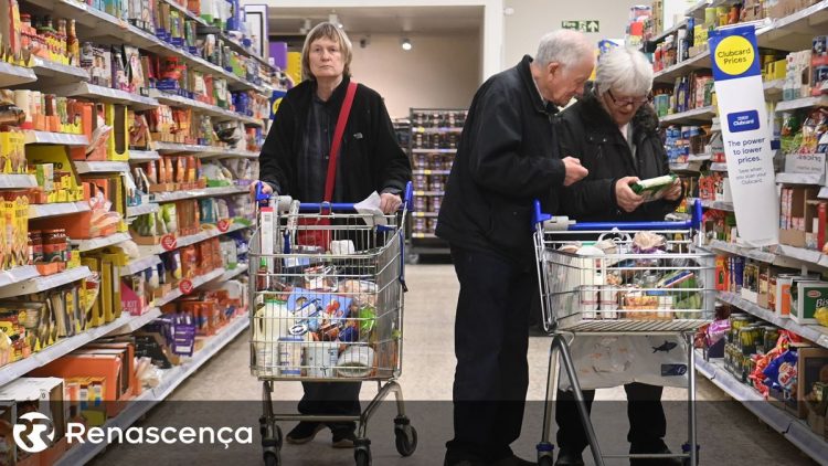 ​Supermercados admitem travar preços, mas não podem impedir aumentos