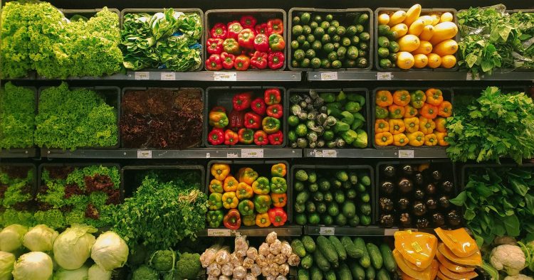 Inflação. Óleo, tomate e frango são os produtos que mais aumentaram desde janeiro