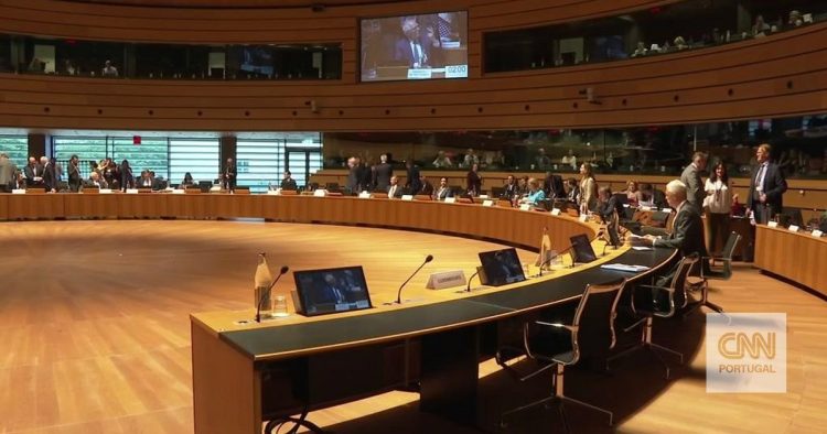 “Isto é um verdadeiro crime de guerra”. União Europeia entende que Rússia está a usar a fome como arma ao bloquear cereais