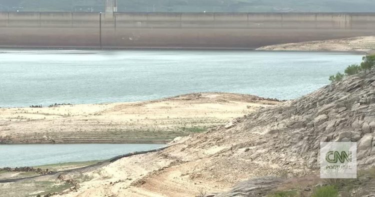 Portugal enfrenta pior seca dos últimos 20 anos. Quase 98% do país enfrenta seca severa