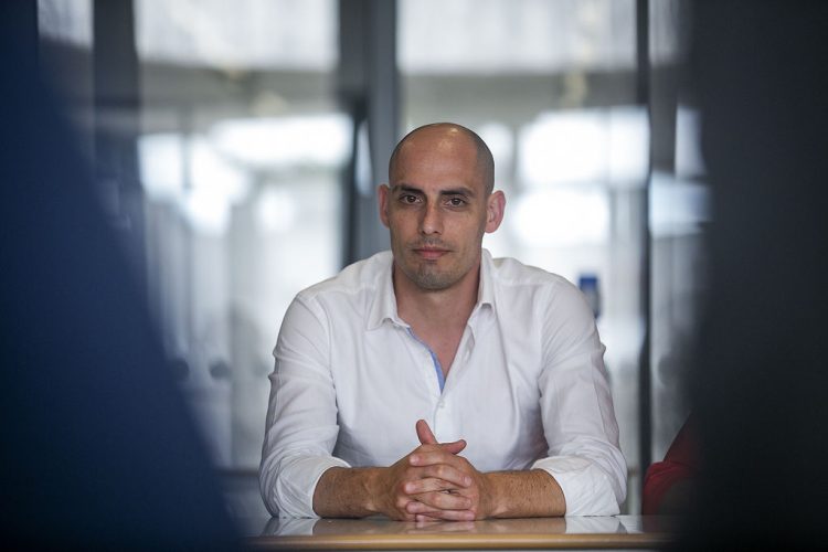 Instabilidade na produção de leite gerada pelo Governo pode prejudicar a produção de queijo São Jorge, alerta Carlos Silva