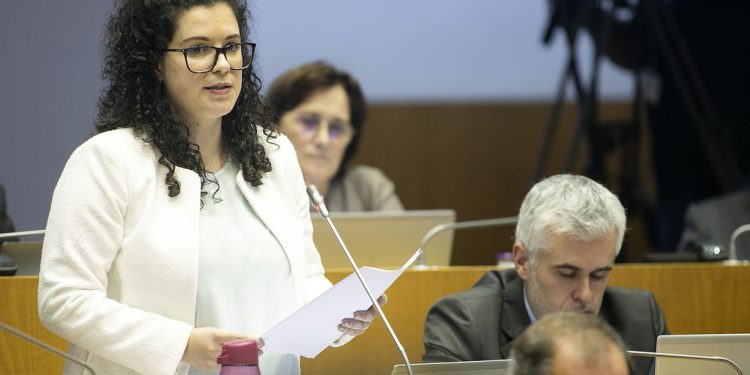 Agricultores Açorianos aguardam há mais de ano e meio por apoios do Governo, realça Patrícia Miranda