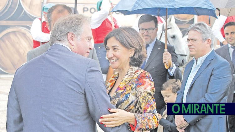 Novo modelo para o Centro de Excelência para a Agricultura por apresentar