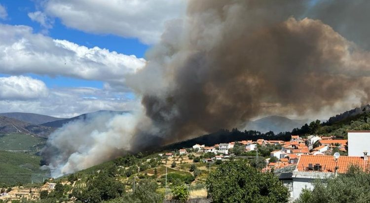 fogo quinta da atalia