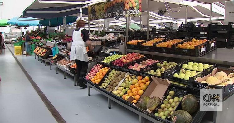 Fruta contaminada com pesticidas