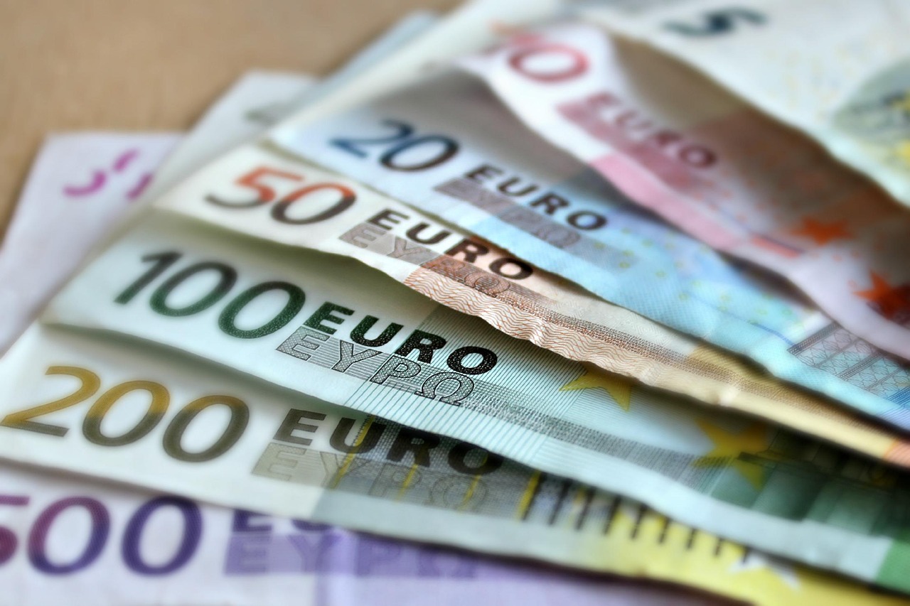 UE/Agricultores: CAP vai pedir ao comissário europeu que autorize pagamento de 60 ME