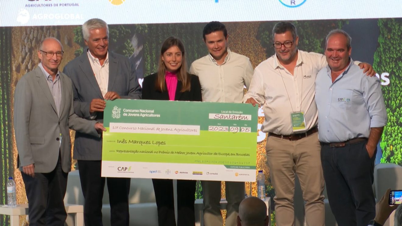 Inês Marques Lopes vence ＂Melhor Jovem Agricultora 2023＂