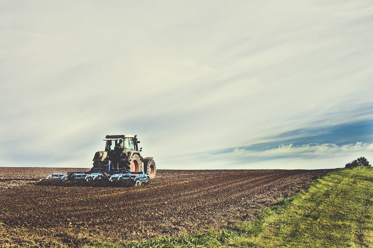 Governo aprova renovação de mais de 2.500 tratores agrícolas