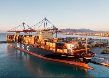 navio contentores mar