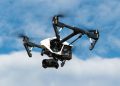 drone com cãmara a voar