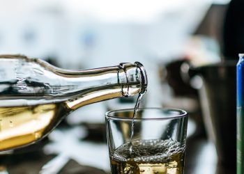 vinho branco garrafa vidro