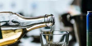 vinho branco garrafa vidro