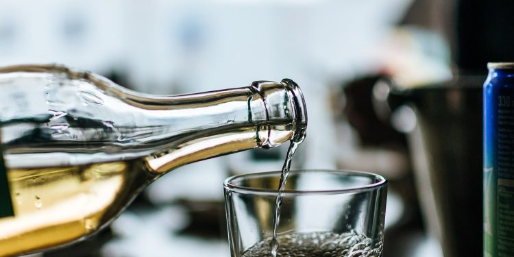 vinho branco garrafa vidro