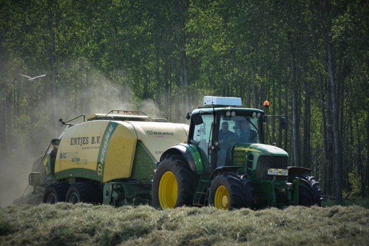 tractor